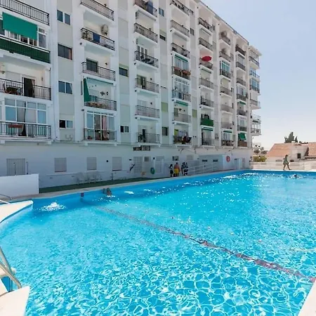 Luminoso Y Reformado Apartamento En Nerja Exterior photo